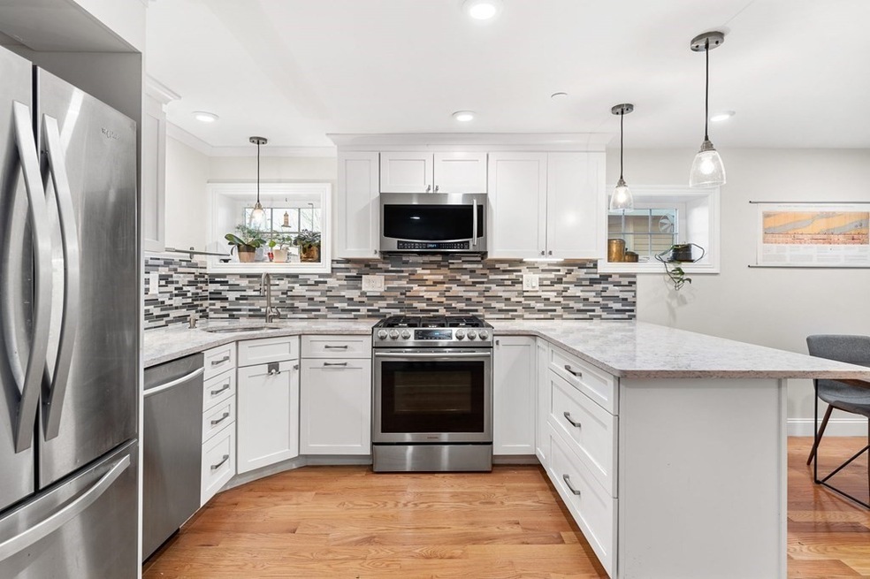 466 Medford St unit 2, Somerville, MA 02145 - photo 1