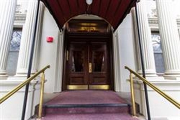 382 Commonwealth Ave unit 32, Boston, MA 02215 - photo 1