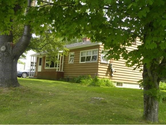 268 Gilman Ave, Saint Johnsbury, VT 05819 - photo 1