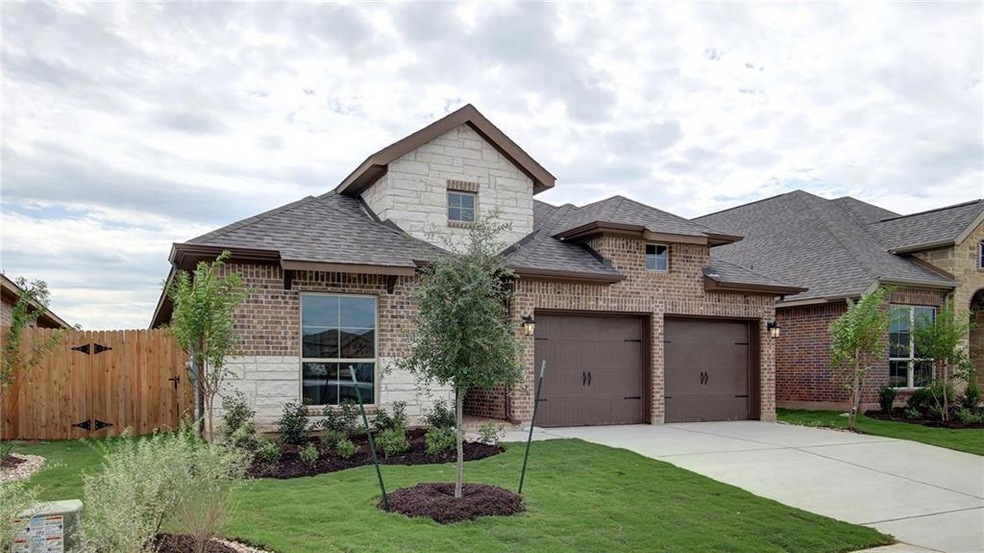 365 Lacey Oak Loop, San Marcos, TX 78666 - photo 1