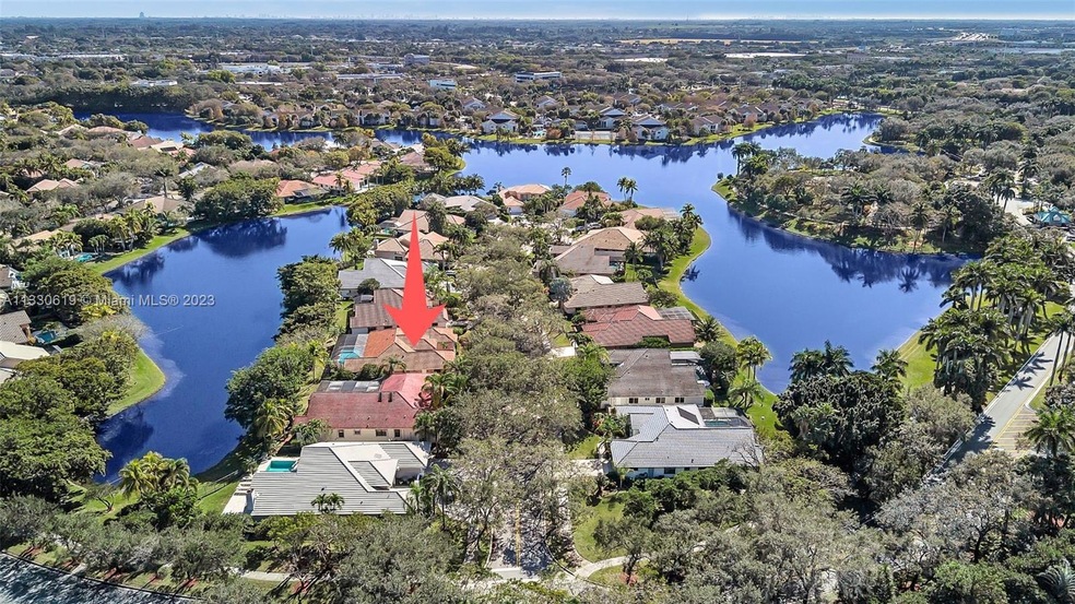 1004 Trailmore Ln, Weston, FL 33326 - photo 1