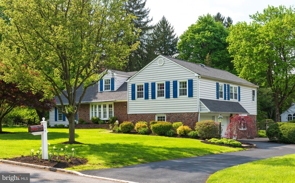 169 Sullivan Dr, Wayne, PA 19087 - photo 1