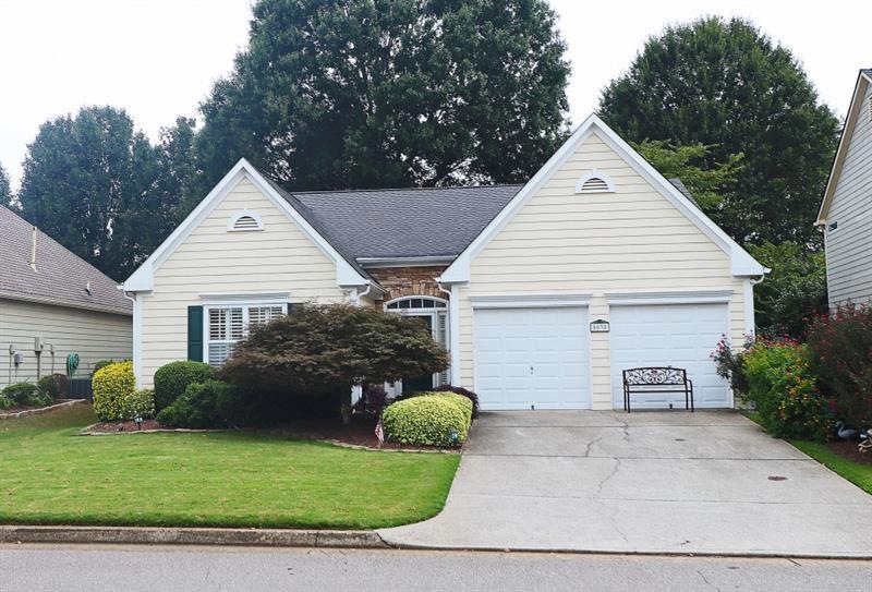 5035 Amber Leaf Dr, Roswell, GA 30076 - photo 1