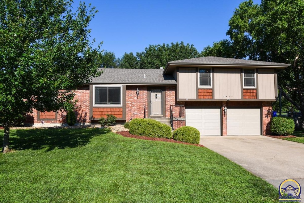 3825 SW Arvonia Place, Topeka, KS 66610 - photo 1
