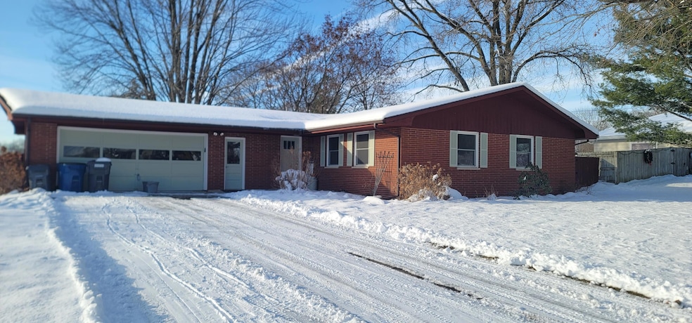 5161 Sharon St, Kalamazoo, MI 49004 - photo 1