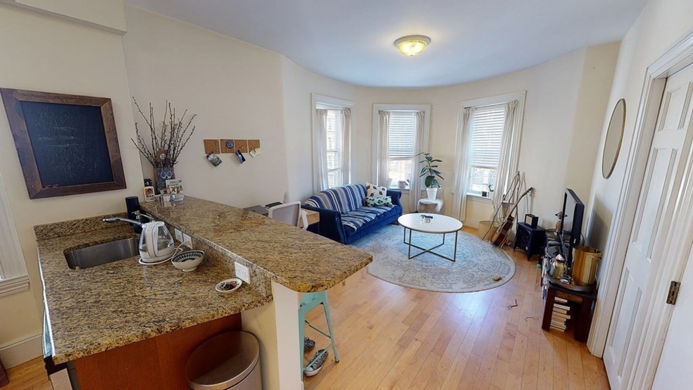 674 Washington St unit 1, Brookline, MA 02446 - photo 1