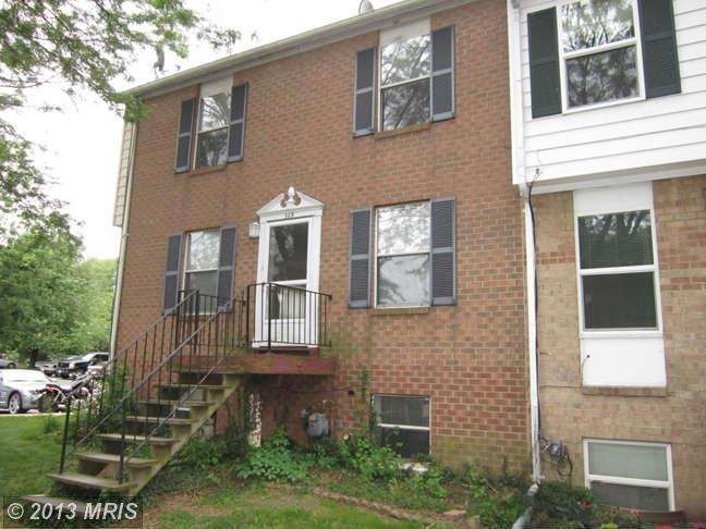 569 W Diamond Ave, Gaithersburg, MD 20877 - photo 1