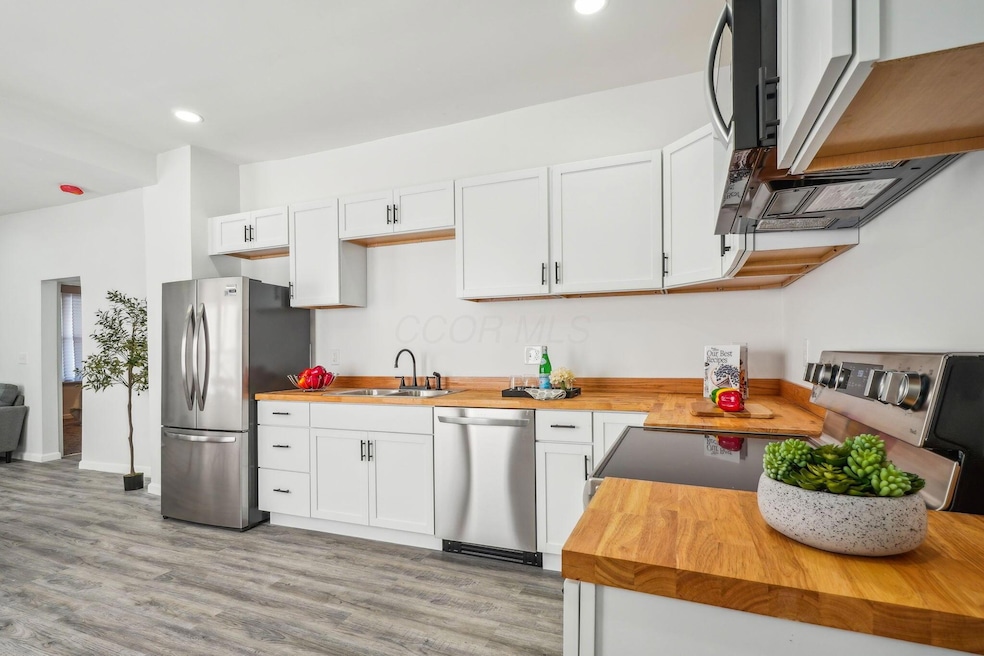 10-web-or-mls-176-n-wayne-ave