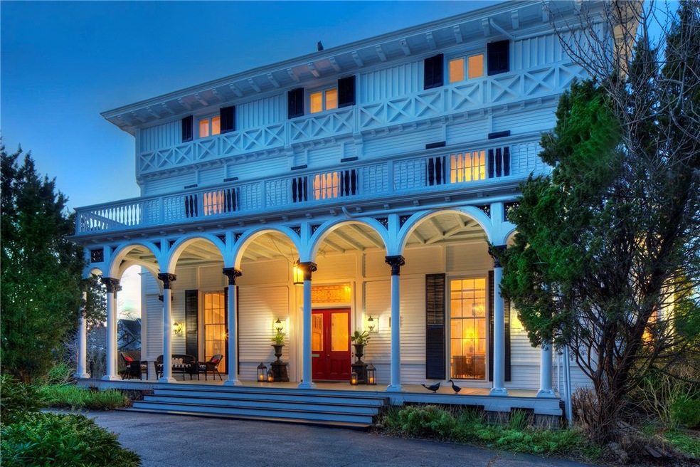 120 Miantonomi Ave, Middletown, RI 02842 - photo 1