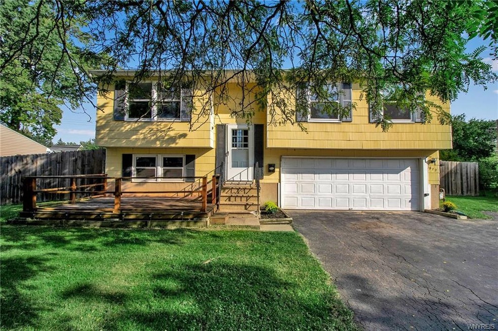 872 Deerfield Dr, North Tonawanda, NY 14120 - photo 1