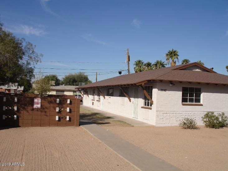 2242 N 29th St unit 5, Phoenix, AZ 85008 - photo 1
