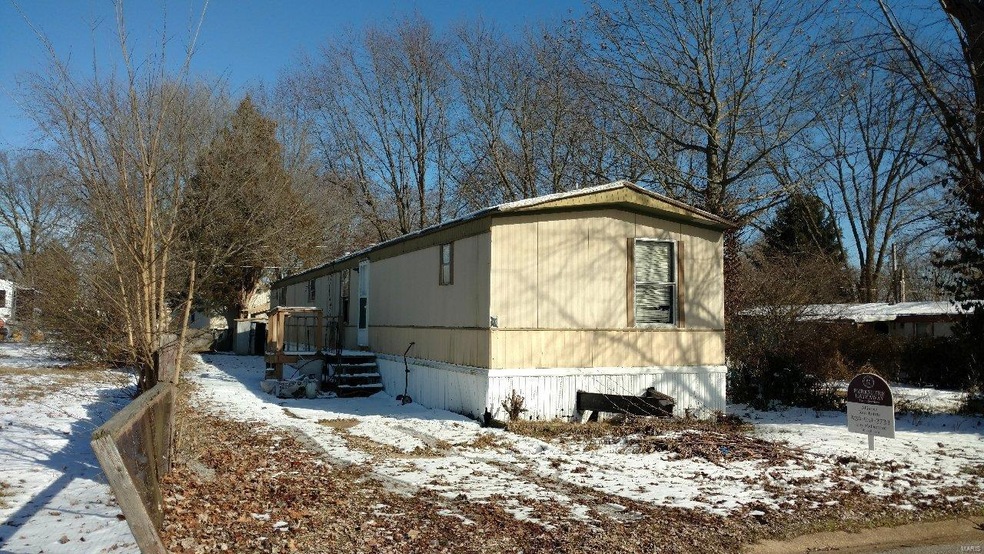 944 Judy Dr, Farmington, MO 63640 - photo 1