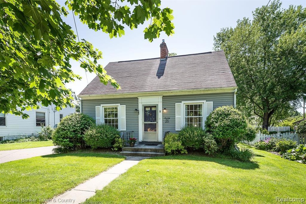 7915 4th St, Dexter, MI 48130 - photo 1