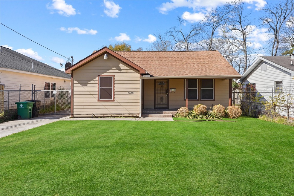 7128 Foster St, Houston, TX 77021 - photo 1