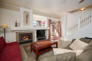 Living Room with Fireplace