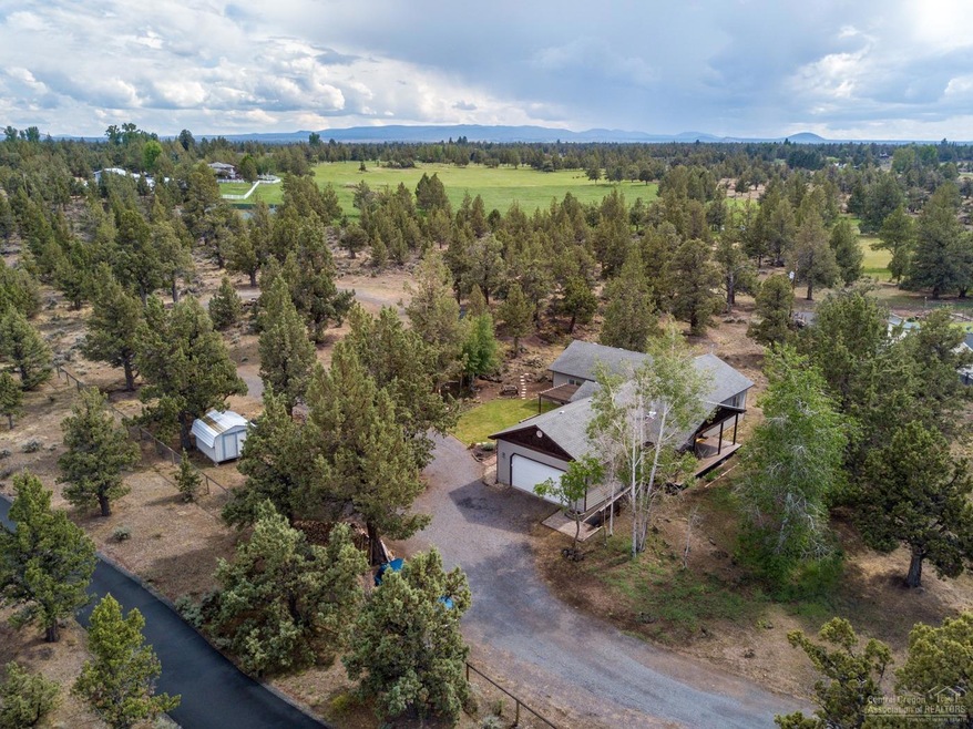 23057 Donna Ln, Bend, OR 97701 - photo 1