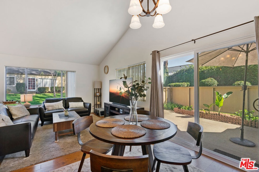 Spacious open floor plan- living room, dining room