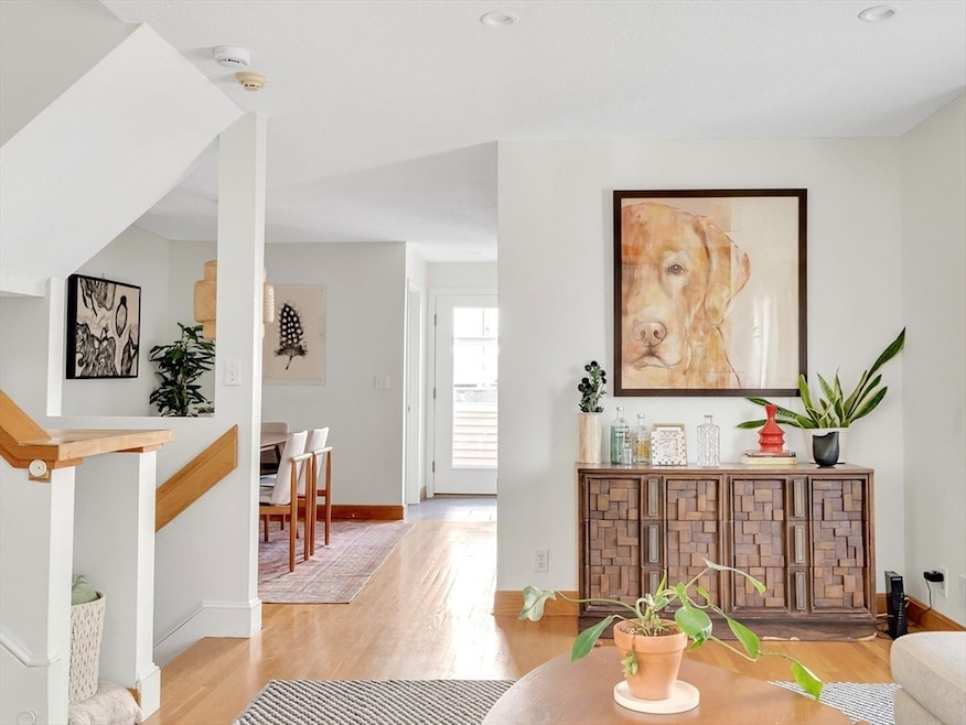 Sold $1,233,000 • Co-Listing Agent