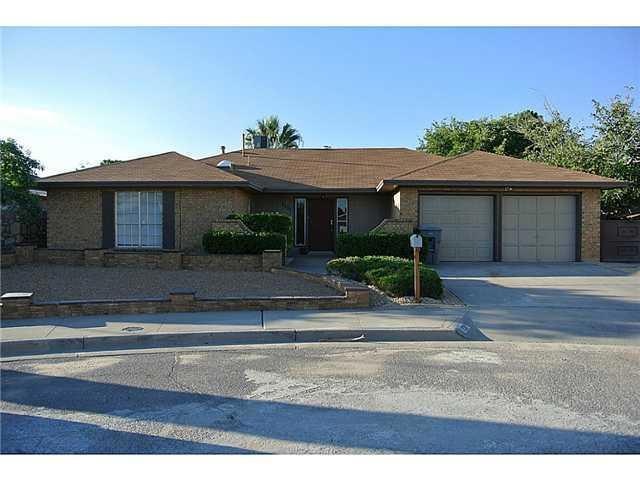 1721 Vista Real Dr, El Paso, TX 79935 - photo 1