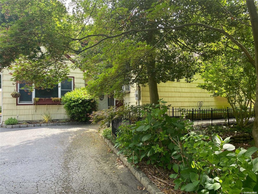 Sold $600,000 • Co-Listing Agent