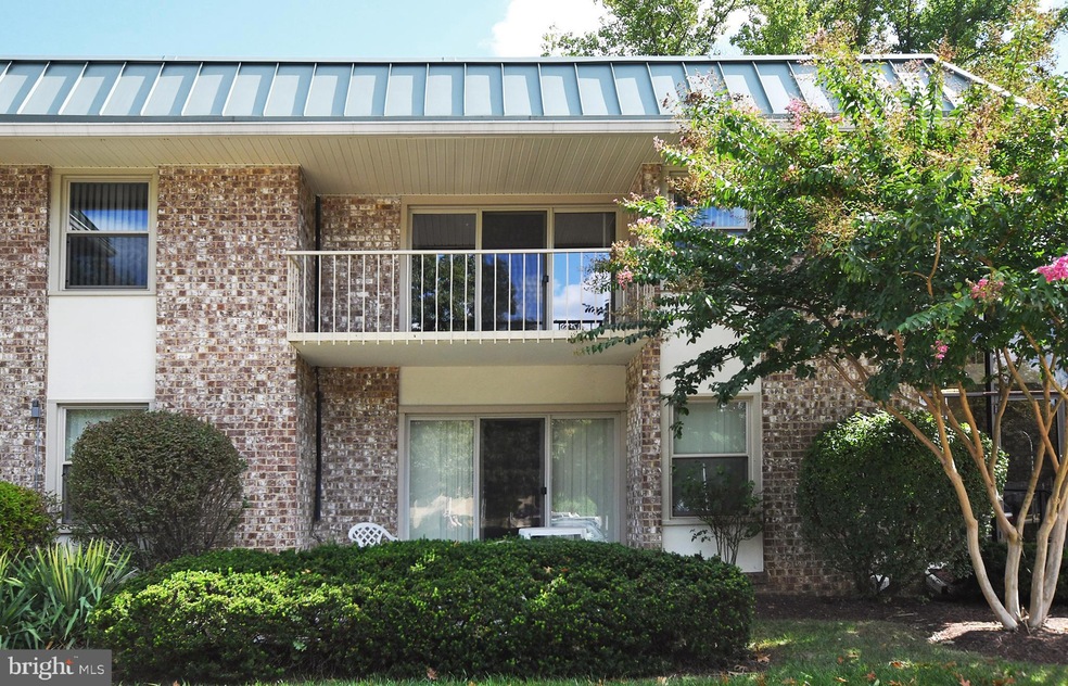 3618 Gleneagles Dr unit 3-E, Silver Spring, MD 20906 - photo 1