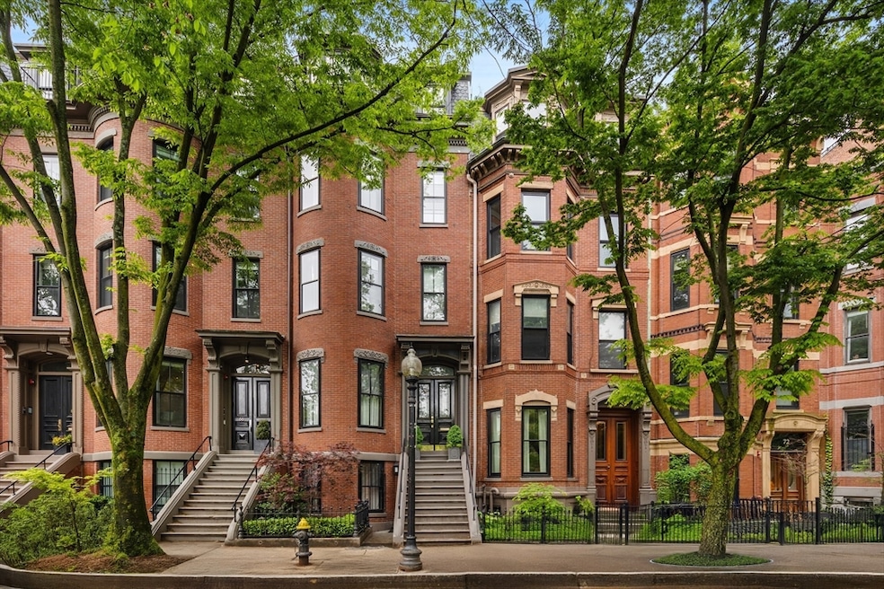 68 W Rutland Square, Boston, MA 02118 - photo 1