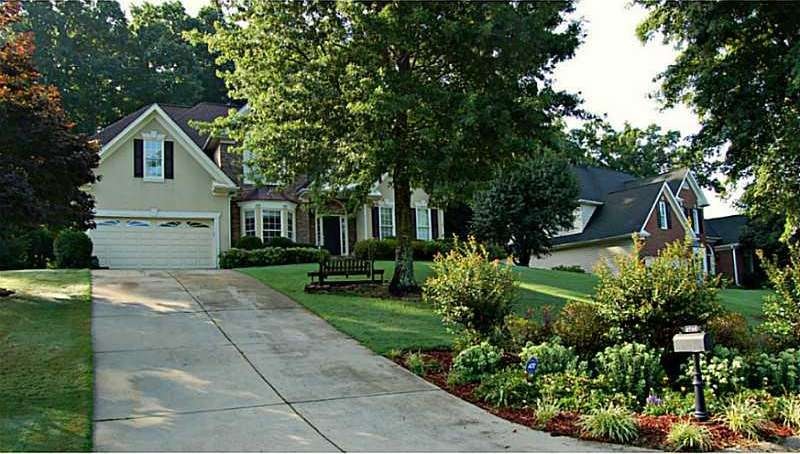 Exterior Front. Beautiful curb appeal