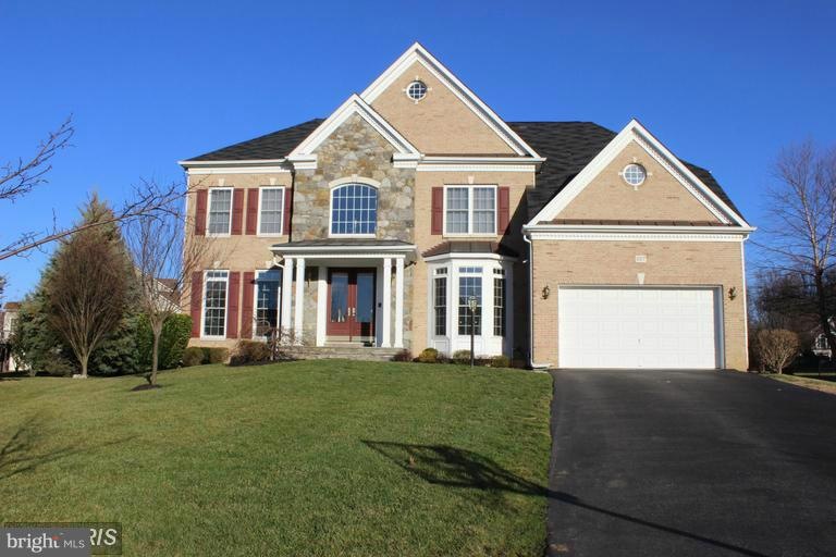 807 Colette Ct, Odenton, MD 21113 - photo 1