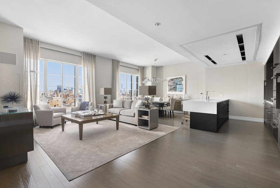 For Sale $4,399,999 • Co-Listing Agent