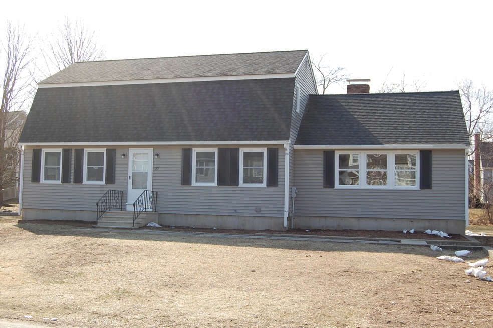 27 Presidential Cir, Hampton, NH 03842 - photo 1