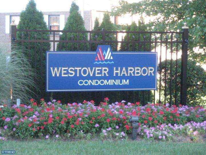 139 Woodstream Dr, Norristown, PA 19403 - photo 1