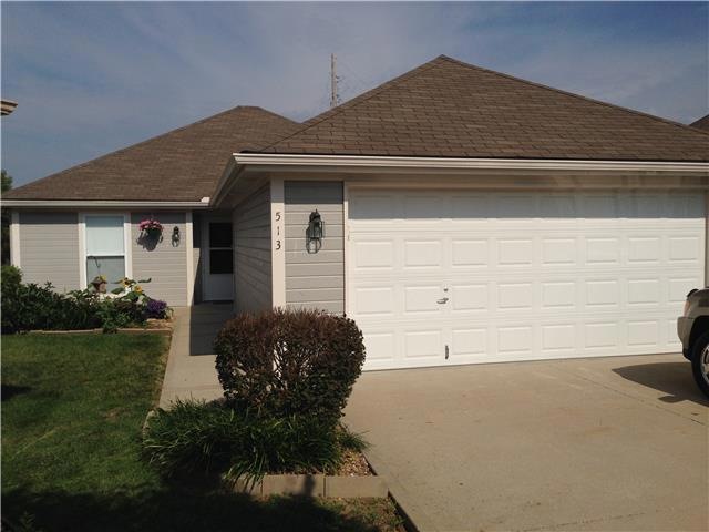 513 NW Durango Ct, Blue Springs, MO 64014 - photo 1