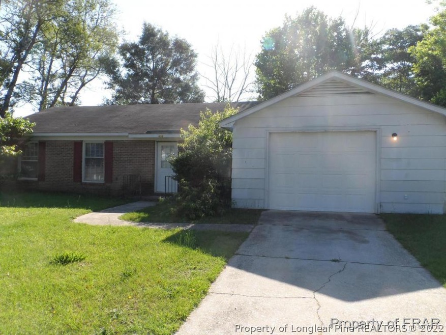 609 Rock Spring Rd, Fayetteville, NC 28314 - photo 1