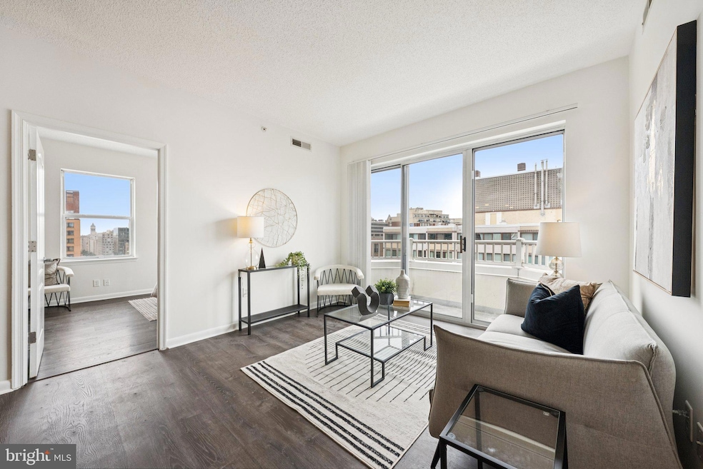 For Sale $625,000 • Co-Listing Agent