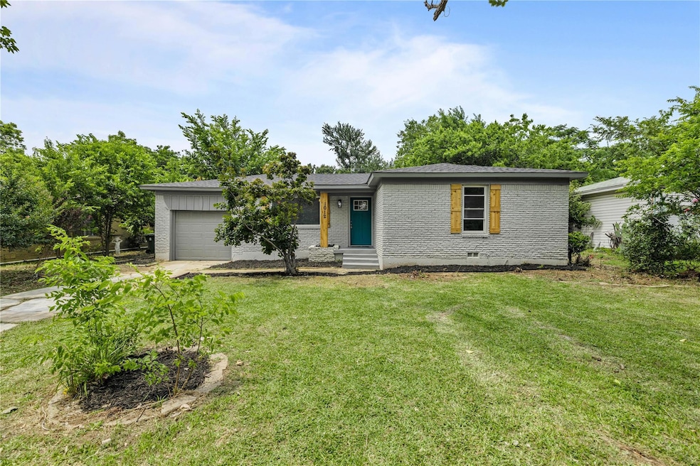 1012 Black St, Hurst, TX 76053 - photo 1