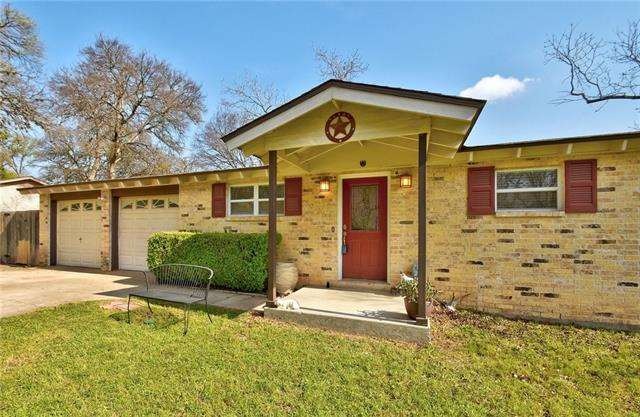 Welcome to 2004 Mimosa Drive!  This stunning singl