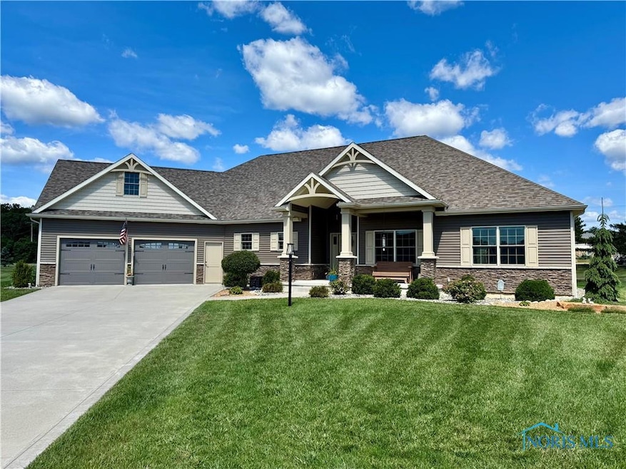 1430 Avalon Ct, Defiance, OH 43512 - photo 1