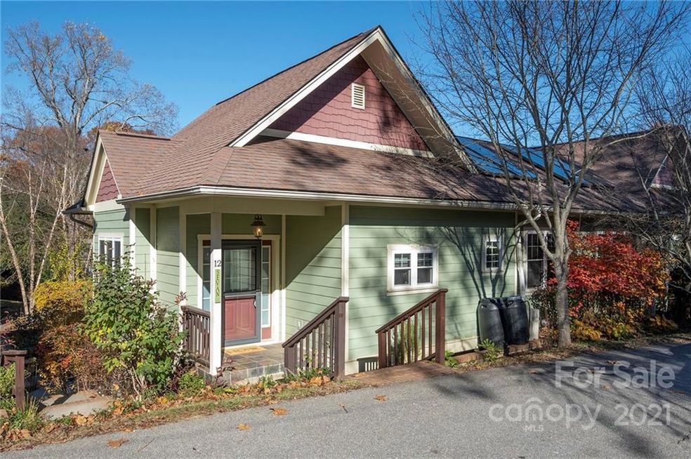 GreenBuilt Arts & Craft Style Condo Conveniently in the Heart of Sought After West Asheville