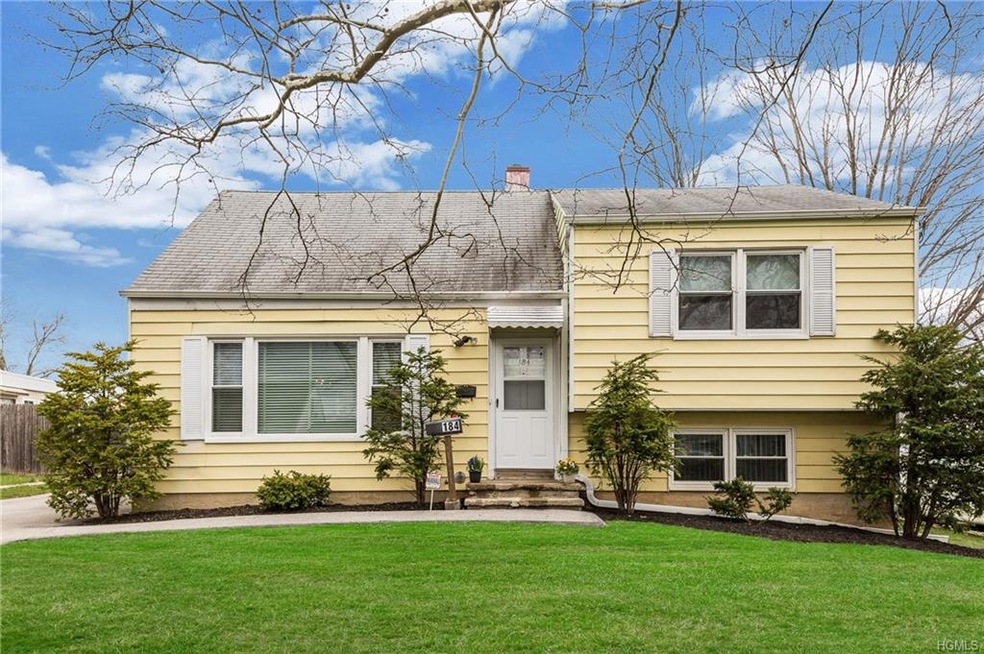 184 Remsen Rd, Yonkers, NY 10710 - photo 1