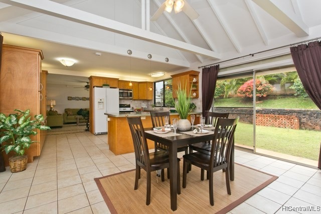 Spacious Dining area