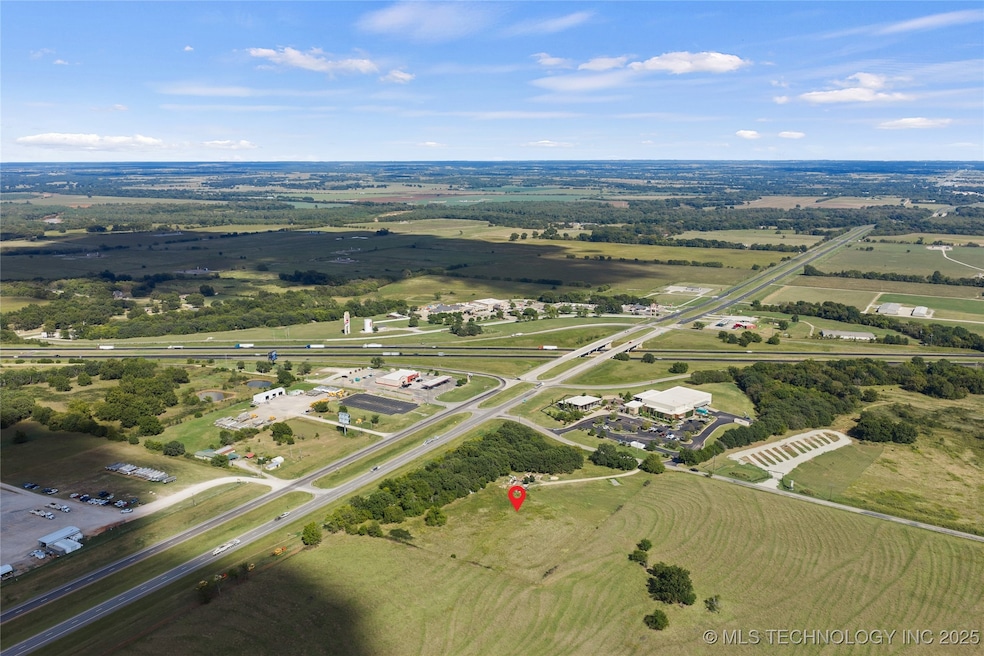 100 N Colbert Rd, Davis, OK 73030 - photo 1