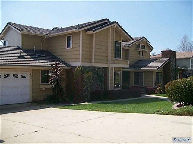 2981 sq feet with 700 sq. ft. garage!