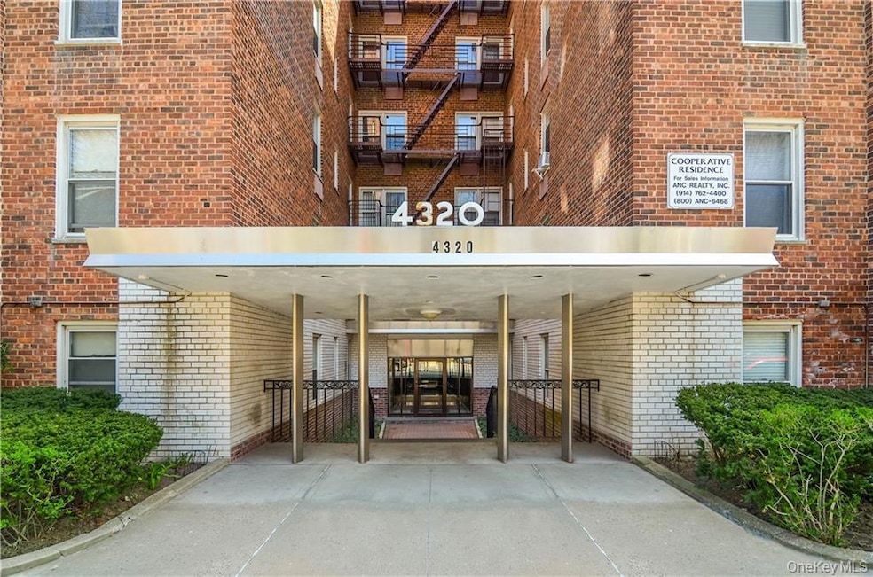 4320 van Cortlandt Park E unit 5A, Bronx, NY 10470 - photo 1
