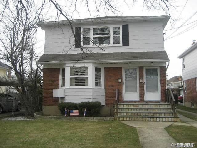 813 Whittier Ave, New Hyde Park, NY 11040 - photo 1