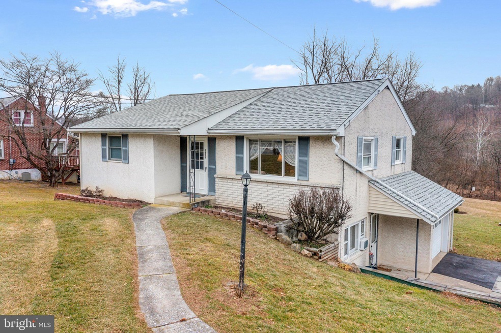 1636 S Main St, Bechtelsville, PA 19505 - photo 1