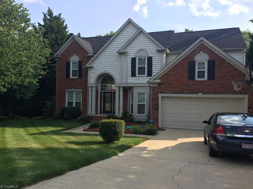 Five bedroom, 3 1/2 bath home in Blairwood
