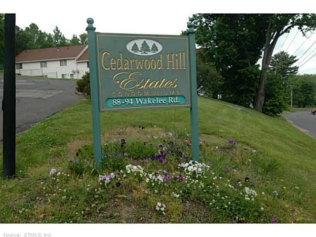 90 Wakelee Rd unit 9, Waterbury, CT 06705 - photo 1