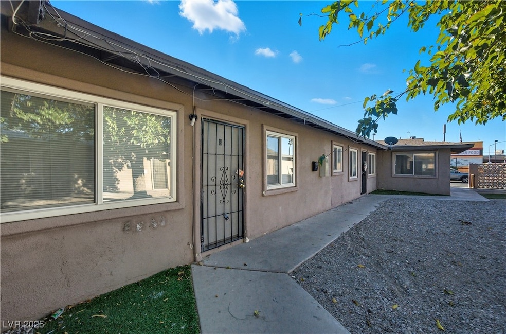 2505 Cedar Ave unit 3, Las Vegas, NV 89101 - photo 1