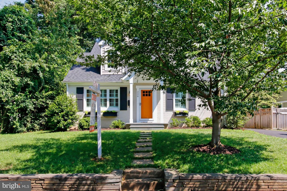 208 Pennsylvania Ave, Falls Church, VA 22046 - photo 1