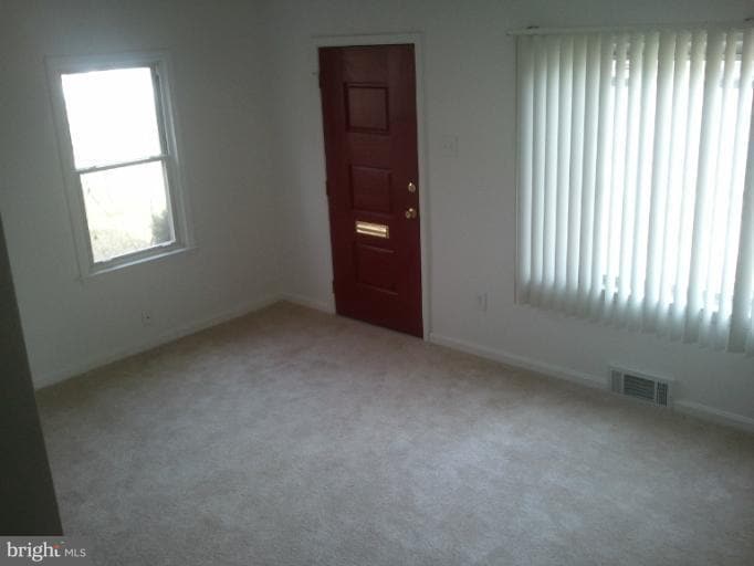 1158 Booker Dr, Capitol Heights, MD 20743 - photo 1